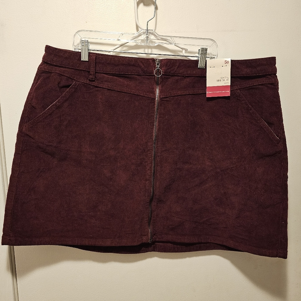 NWT! Women's Burgundy Corduroy Skirt